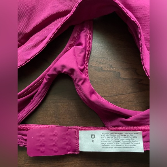 New! Lululemon Bra - Picture 3 of 4